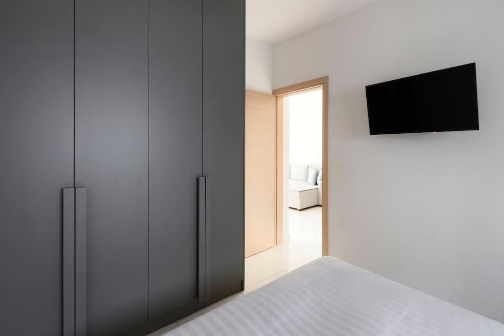 Twin Superior Suites Thessaloniki Exterior photo