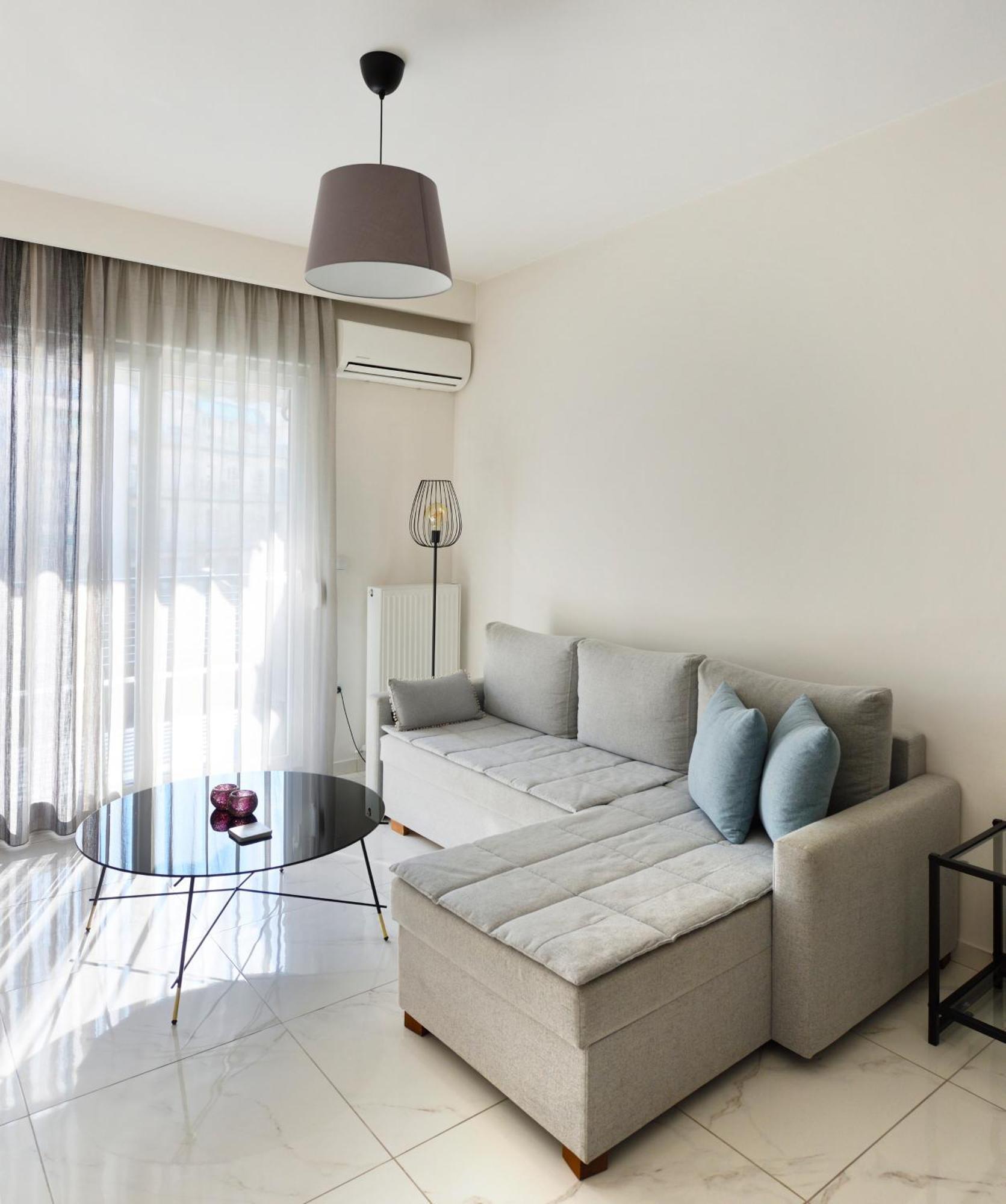 Twin Superior Suites Thessaloniki Room photo